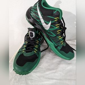 Oregon Nike sneakers men's 6.5